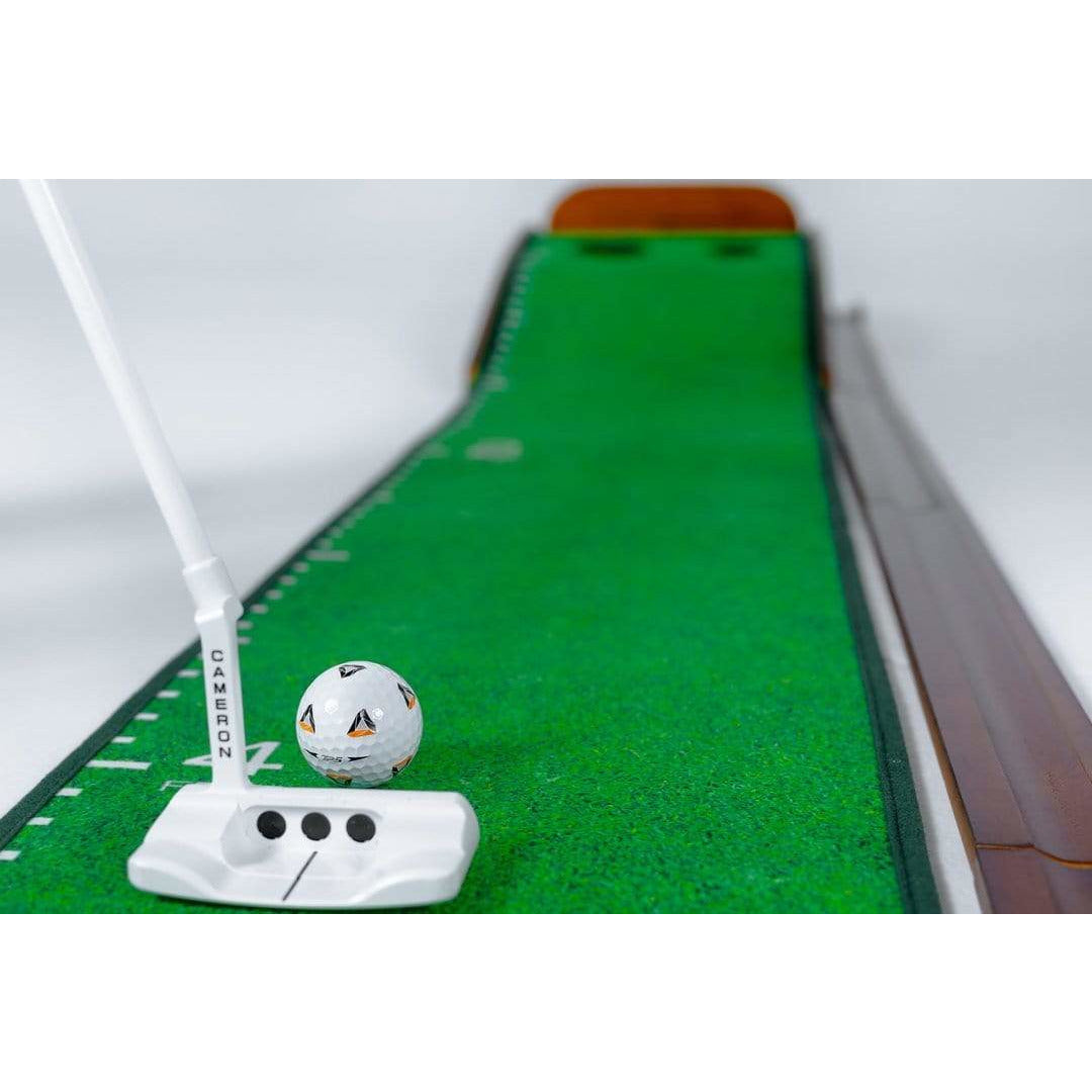 Perfect Putting Mat - Expert Edition - StrikinGolf